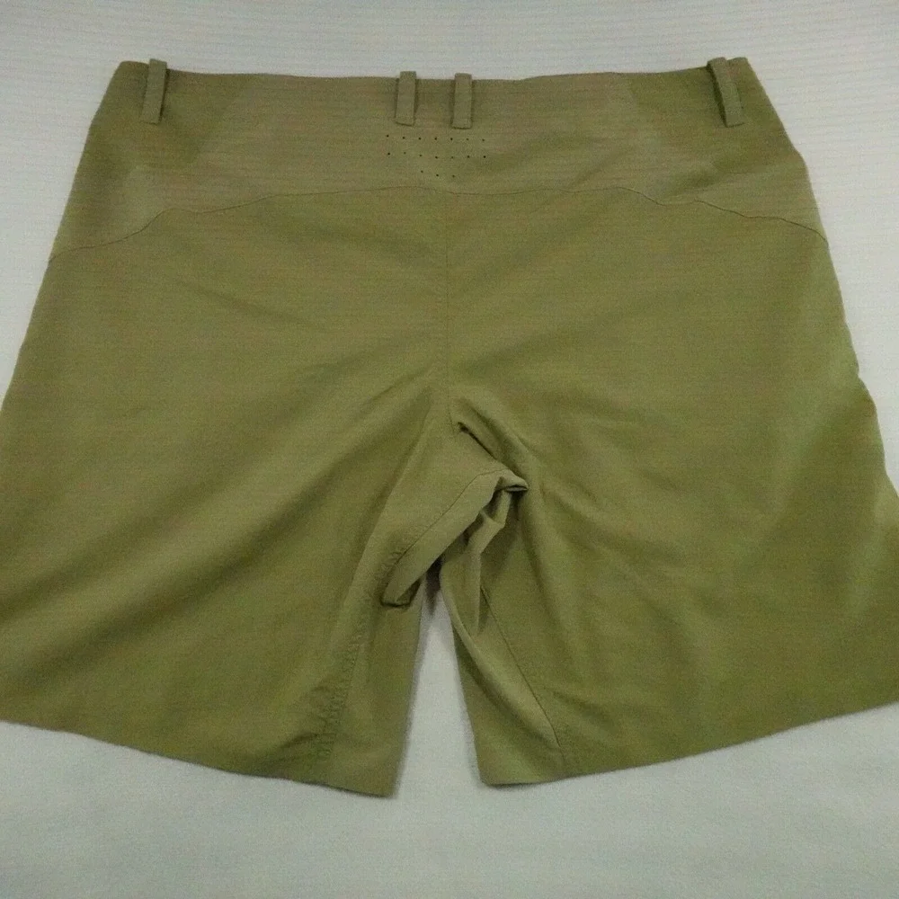 North Face Shorts Mens 40 Green Outdoors Hiking Camping 9" Inseam Gorpcore - Picture 10 of 11